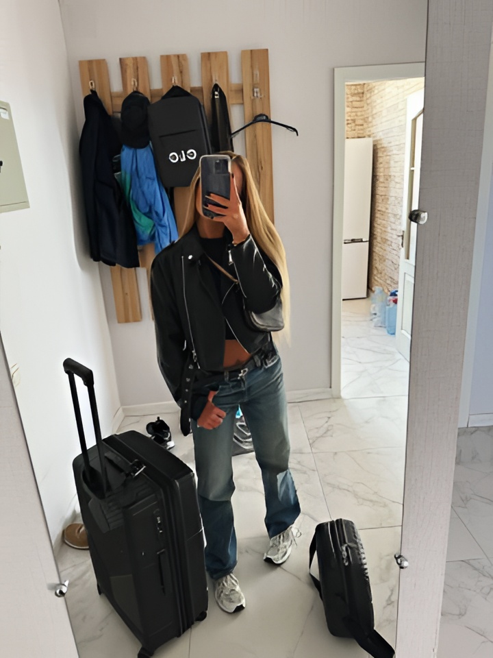 Агнесса привлекальеная девушка из Усть-кут цена от 2000 руб