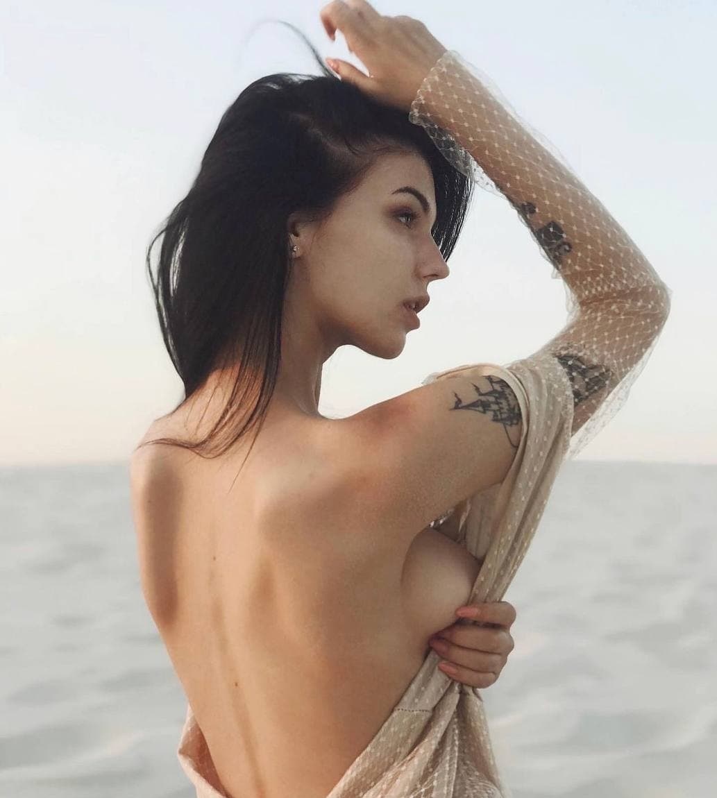 Анюта привлекальеная девушка из Усть-кут цена от 3000 руб