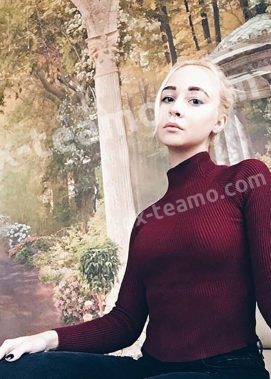 Света привлекательная девушка из Усть-кут цена от 3500 руб