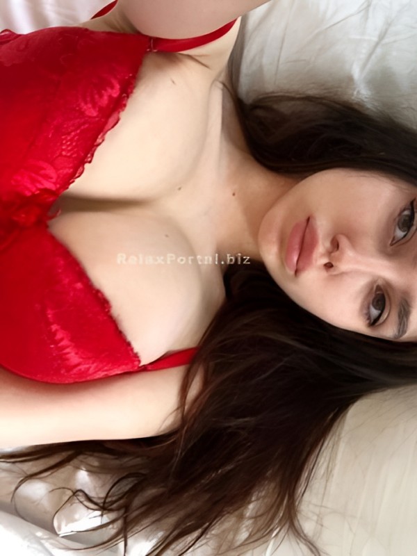 Эвелина привлекательная девушка из Усть-кут цена от 10000 руб