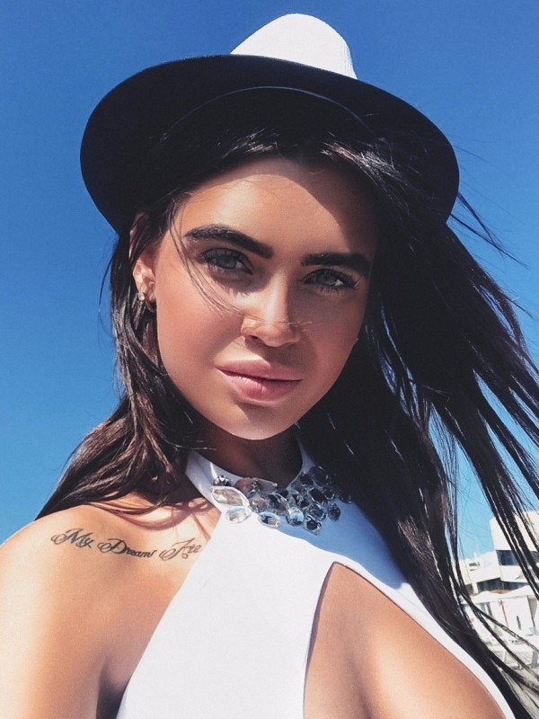 Татьяна привлекательная девушка из Усть-кут цена от 7000 руб