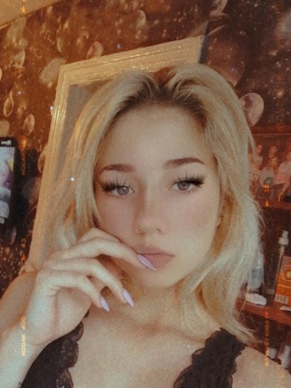 Анжела привлекательная девушка из Усть-кут цена от 3000 руб